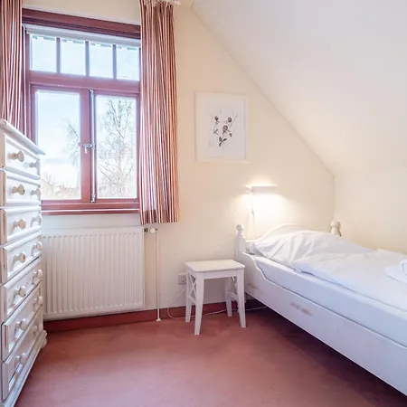 Holiday home Ferienhaussiedlung Strandperlen Sanddornhof 4a Wustrow (Fischland)