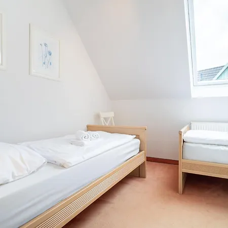 Holiday home Ferienhaussiedlung Strandperlen Sanddornhof 4a