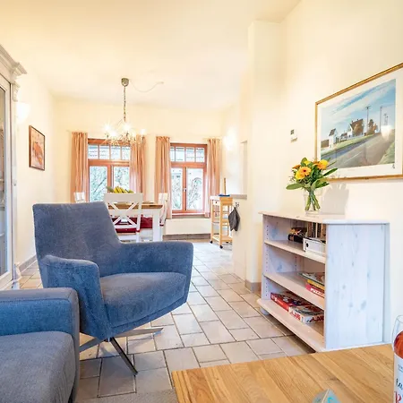 Ferienhaussiedlung Strandperlen Sanddornhof 4a * Wustrow (Fischland)